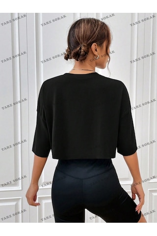 Flood Of Style Crop Ckod-232913 Mektup Grafikli Düşük Omuz Kısa Siyah