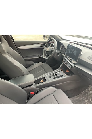 Cupra Leon Ve Formentor Kadife Kumaş Kaplı, Kabartma Logolu Bard