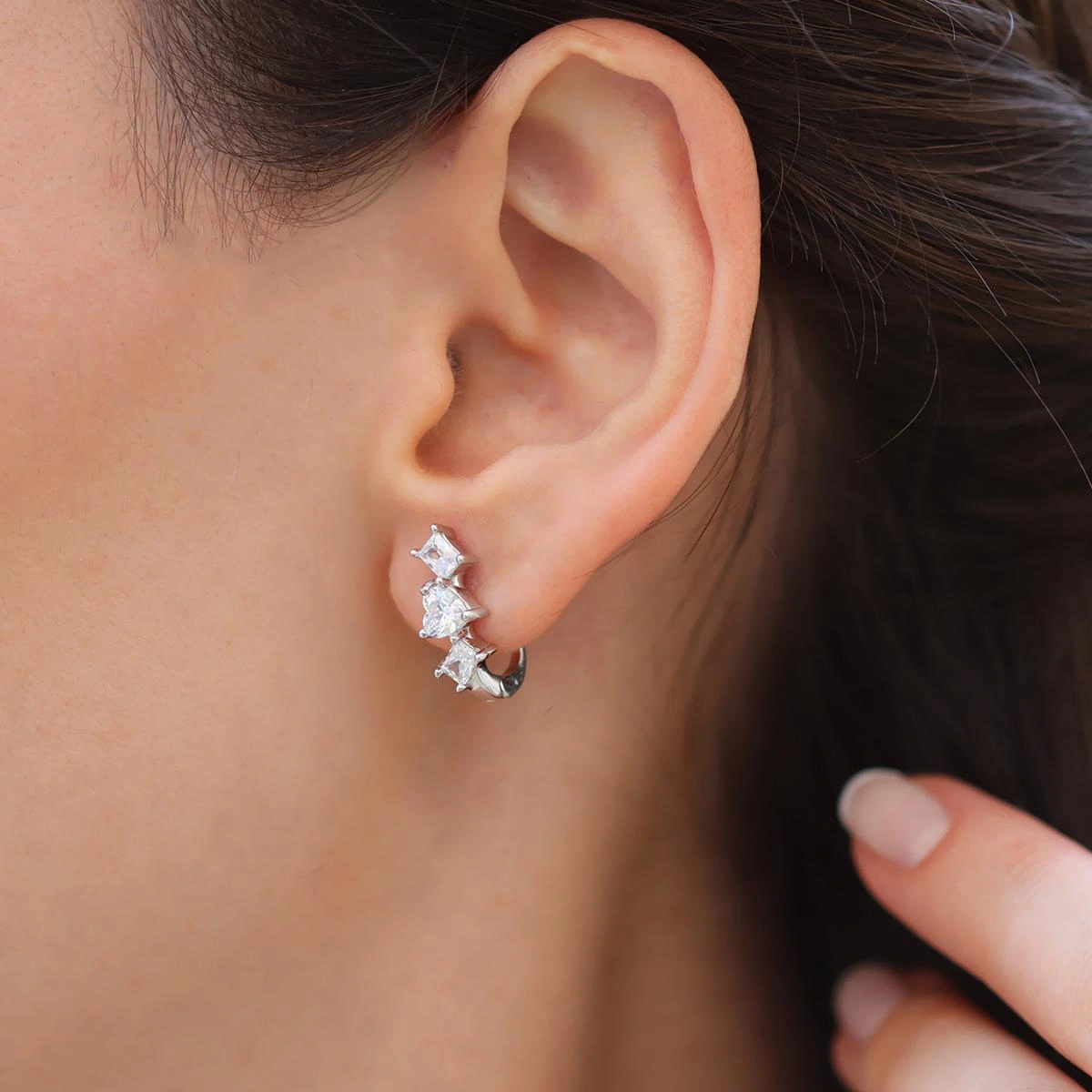 Kalp Taşlı Gümüş Küpe Gümüş