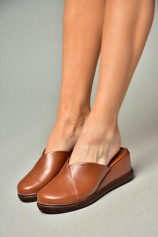 Fox Shoes S674307509 Taba Dolgu Tabanlı Kadın Terlik Taba
