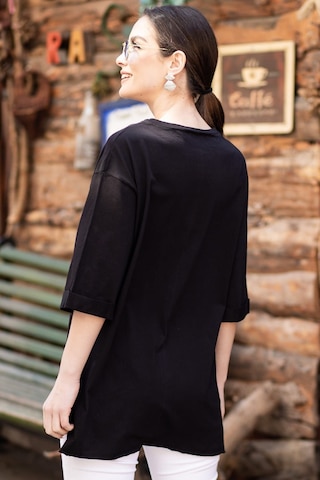 Armonika Kadın Siyah Yuvarlak Yaka Geniş Kollu Yanı Yırtmaçlı T-shirt Arm-19y012003