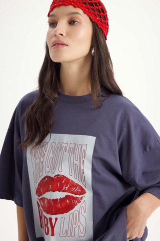 Mai Studios Co. Lip Print Oversize Füme T-shirt Füme