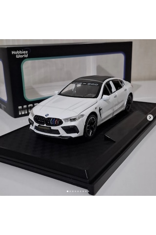 Hobbiez World 1:24 BMW Yeni Kasa Diecast Model Araba