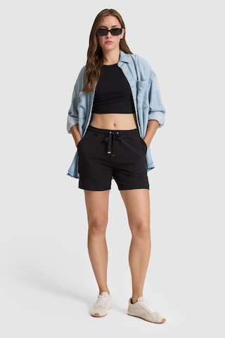U.s. Polo Assn. Kadın Siyah Şort Örme 50323525-vr046