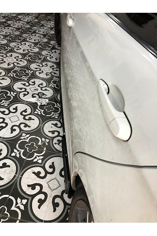 Bmw E90 Marşpiyel Lipi Flaplı Parlak  Siyah