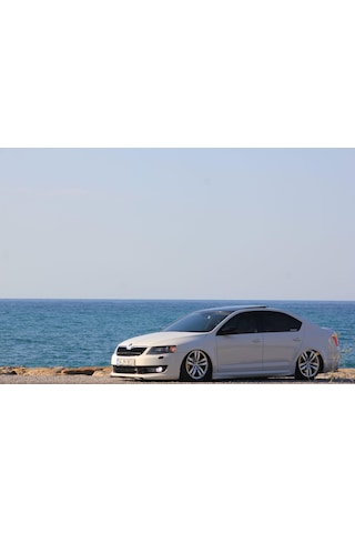 Skoda (Plastik) Octavia Yan Marşpiyel