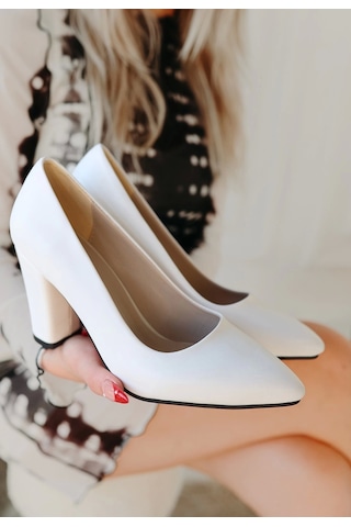 Giort Beyaz Cilt Topuklu Ayakkabı Çok Renkli