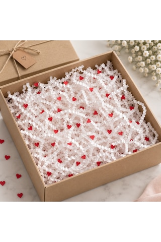 Kırpık Kağıt Z Zigzag 250 Gram Beyaz Renk Kırmızı Kalp Desenli Hediye Kutusu İçi Dolgu Kağıdı, Hediye Paketleme Ve Dekoratif Ambalaj Süsü