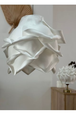 Modern Eva Gül Beyaz Tasarım Sarkıt Avize Beyaz