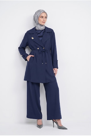 Armine Trend Broş Detaylı Kruvaze Yaka Tesettür Pantolonlu İkili Takım Lacivert 26yt6116