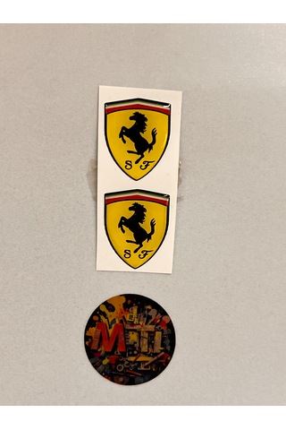 Ferrari Damla Sticker Etiket Etiketçilere Özel 3d Damla Silikon Ferrari Damla 2adet 3,5x3,5 Cm Çok Renkli