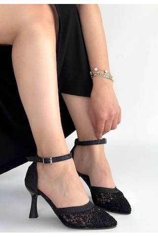 Naturalshoess Weja Siyah Cilt Tül Detaylı Topuklu Ayakkabı Siyah