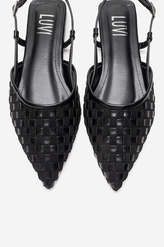 Luvishoes Chanda Siyah Örgü Detaylı Sivri Burun Kadın Sandalet Siyah