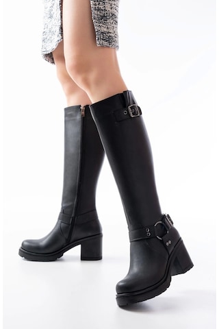 Siyah Toka Aksesuarlı Fermuarlı Günlük Kalın Topuklu Kadın Bot Siyah