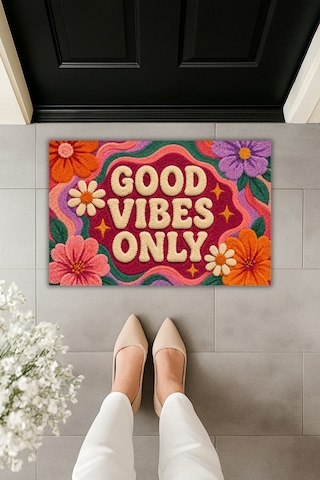 Rugmood Good Vibes Only Retro Çiçek Desenli Kapı Önü Paspası 70x45 Cm Dijital Baskılı Kaymaz Taban Çok Renkli