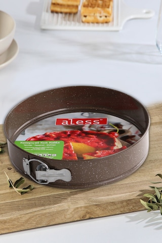 Aless Yanmaz Yapışmaz 26 Cm Kelepçeli Kek Kalıbı Kahverengi