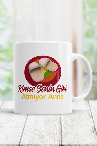 Kimse Senin Gibi Atmıyor Anne Kupa Bardak Beyaz