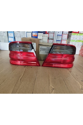 Mercedes W210 Dış Stop Takımı Ulo A2108208264 A2108208164 Dış Stop Takımı