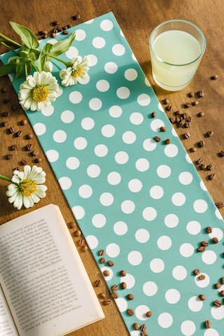 Su Yeşili Puantiyeli Pamuklu Şık Masa Runnerı 50x150 Cm Modern Ve Zarif Masa Örtüsü Runner Su Yeşili Puantiyeli