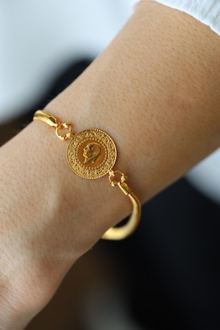 Yenigün Kuyumculuk 14 Ayar Altın Balıksırtı Zincirde 22 Ayar Çeyrek Altınlı Bileklik