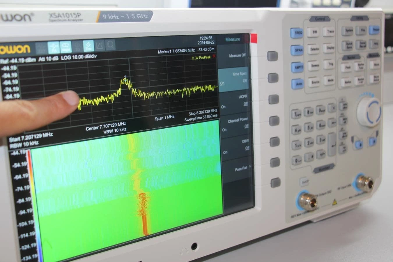 Owon Xsa1015p-tg Spektrum Analizör 10,4 Dokekr 1,5 Ghz
