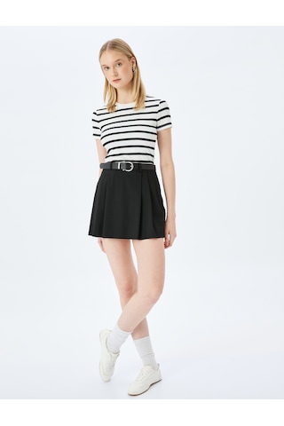 Koton Basic Çizgili Bisiklet Yaka Kısa Kollu Kaşkorse Slim Fit Tişört Ekru Çizgili 5sal10047ık Ekru