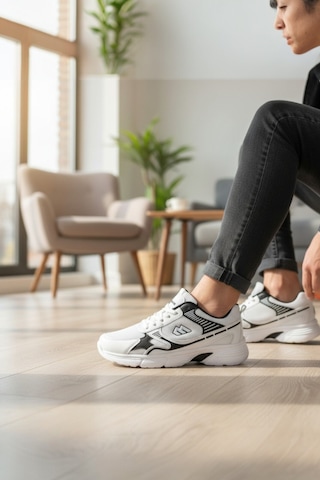 Enoch Erkek Spor Ve Yürüyüş Ayakkabısı Tam Ortopedik Tabanlı Beyaz Siyah Detaylı Performans Modeli Beyaz