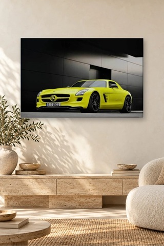 Fida Siyah Duvar Önünde Neon Sarı Mercedes Sls Canvas Tablo