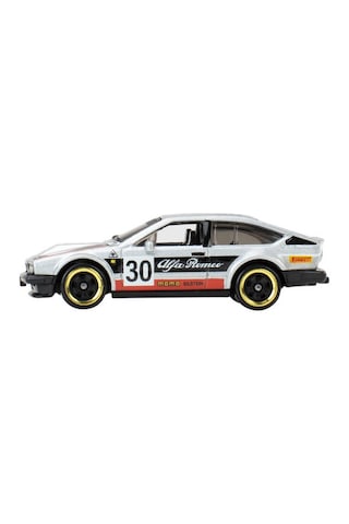 Hw Vintage Assortment Alfa Romeo Gtv6 30 Jky30 Çok Renkli