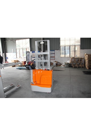 1.5 Ton 3 Metre Tam Otomatik Akülü İstif Makinesi