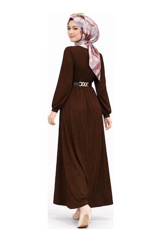 Hira Life Fashion Kadın Gold Zincir Kemer Detaylı Bisiklet Yaka Ve Tesettür Giyim Burgu Elbise Kahverengi Kahverengi