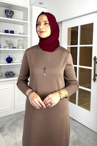 Rabia Şamlı Öykü Çelik Örme Triko Elbise Sütlü Kahve Normal