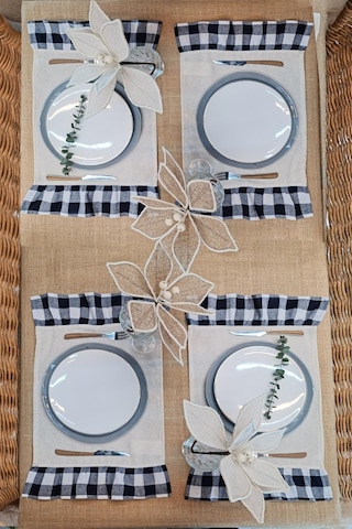 Amerikan Servisi Fırfırlı Retro 4 Lü Siyah