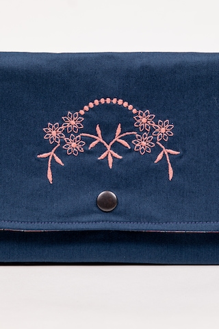 Fabric Craft Bag Kadın Cüzdan Nakışlı Kumaş Çıtçıtlı İki Bölmeli 22x13 Cm Lacivert Çiçekli
