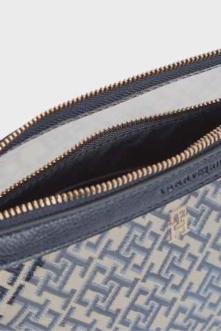 Tommy Hilfiger Logolu Fermuarlı Aksesuar Çanta Kadın Çanta Aw0aw18708 0gy Mavi