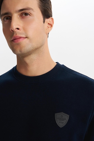 AR-MA Arma Erkek Regular Fit Karbon Fırçalı Selanik Kumaş Bisiklet Yaka Süs Etiketli Sweatshirt Kazak K30124698802 Lacivert