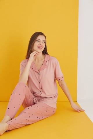 Street Beauty 7053-34 Bamboo Pudra Siyah Yıldız Düğmeli Kısa Kol Pijama Takım Pembe