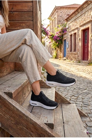 Guja 26y302-1 Rahat Air Taban Taşlı Tekstil Bağcıksız Spor Sneaker Kadın Ayakkabı Siyah