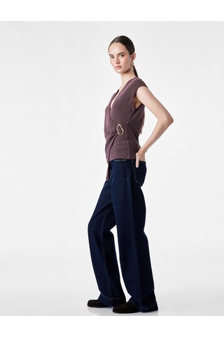 Koton Slim Fit Bürümcük Kumaş Dokulu Metal Aksesuarlı Kruvaze Kolsuz Bluz Mor 7wak10057ek