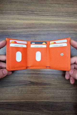 Turuncu Cüzdan Çıtçıtlı Geniş Kağıt Para Bölmeli 8 Adet Kart Kapasiteli Siyah