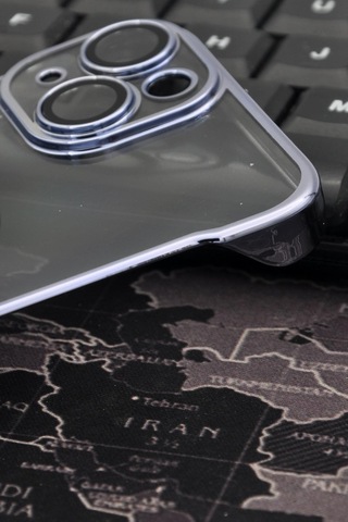 Apple Uyumlu iPhone 13 Uyumlu Mavi Renkli İnce Kenarlı Şeffaf Sert Kapak Kılıf Mavi -