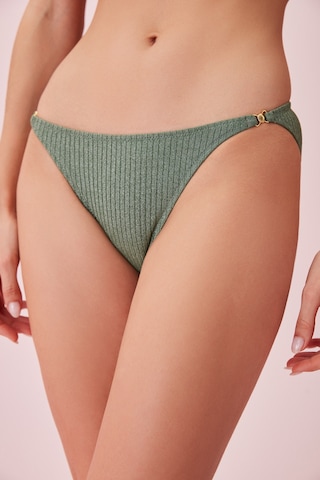 Suwen Yanı Detaylı Dokulu Bikini Alt Sb24475t1320