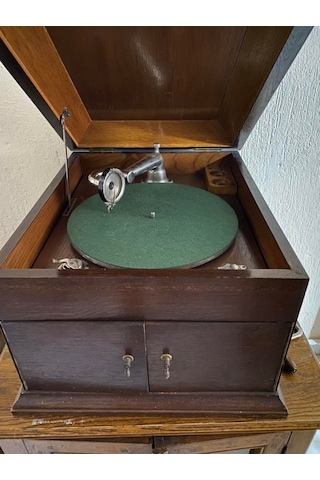 Parlaphone Antika Dolap Gramafon 050 Kurma Kolu Kırık