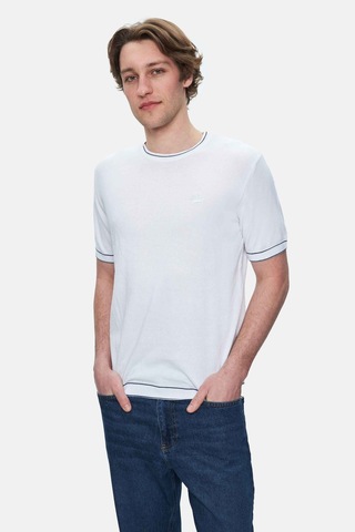 Fared Beyaz Bisiklet Yaka Triko Nakışlı Standard Fit Erkek Tshirt Beyaz