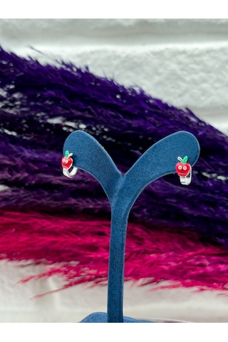 925 Ayar Gümüş Elma Figürlü Zarif Kız Çocuk Küpesi Gümüş