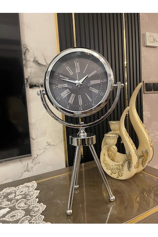 Modern Metal Ayaklı Dekoratif Masa Saati Gümüş