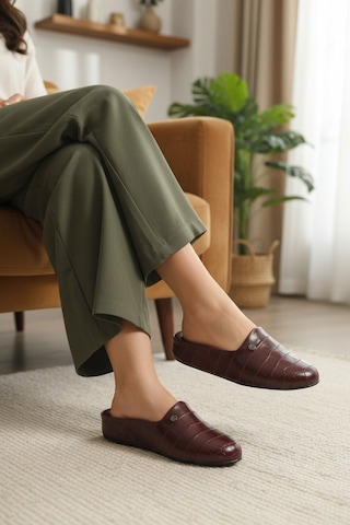 Pierre Cardin Bordo Hafif Önü Kapalı Kadın Ev Terliği Pc-55373 Z Bordo