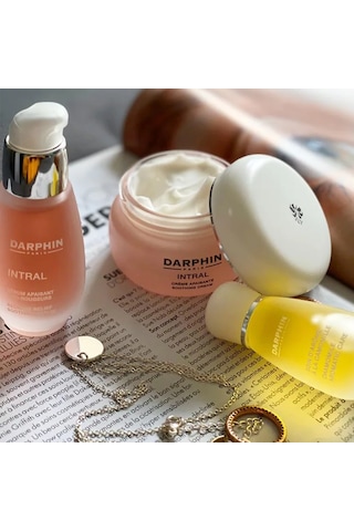 Darphin Intral Soothing Cream Yatıştırıcı Bakım Kremi 50 ML