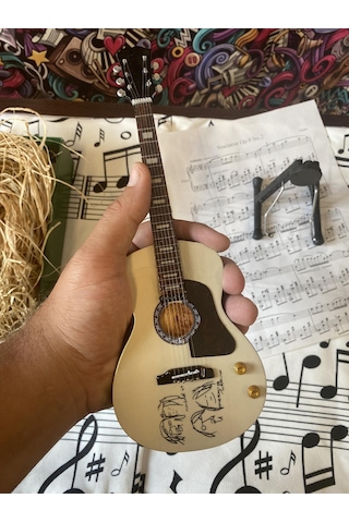 Akustik Gitar El Yapımı Ahşap Minyatür Hediyelik Biblo 25 Cm 4 Gi