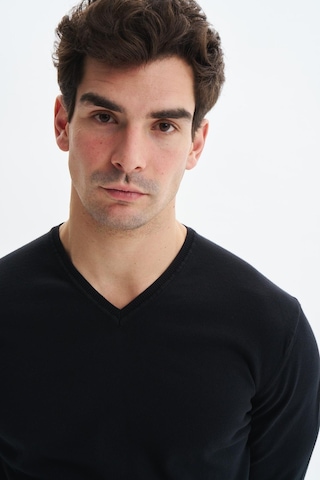 Arma Erkek Slim Fit Likralı Pamuklu Örme V Yaka Triko Kazak K0kro0854 Siyah